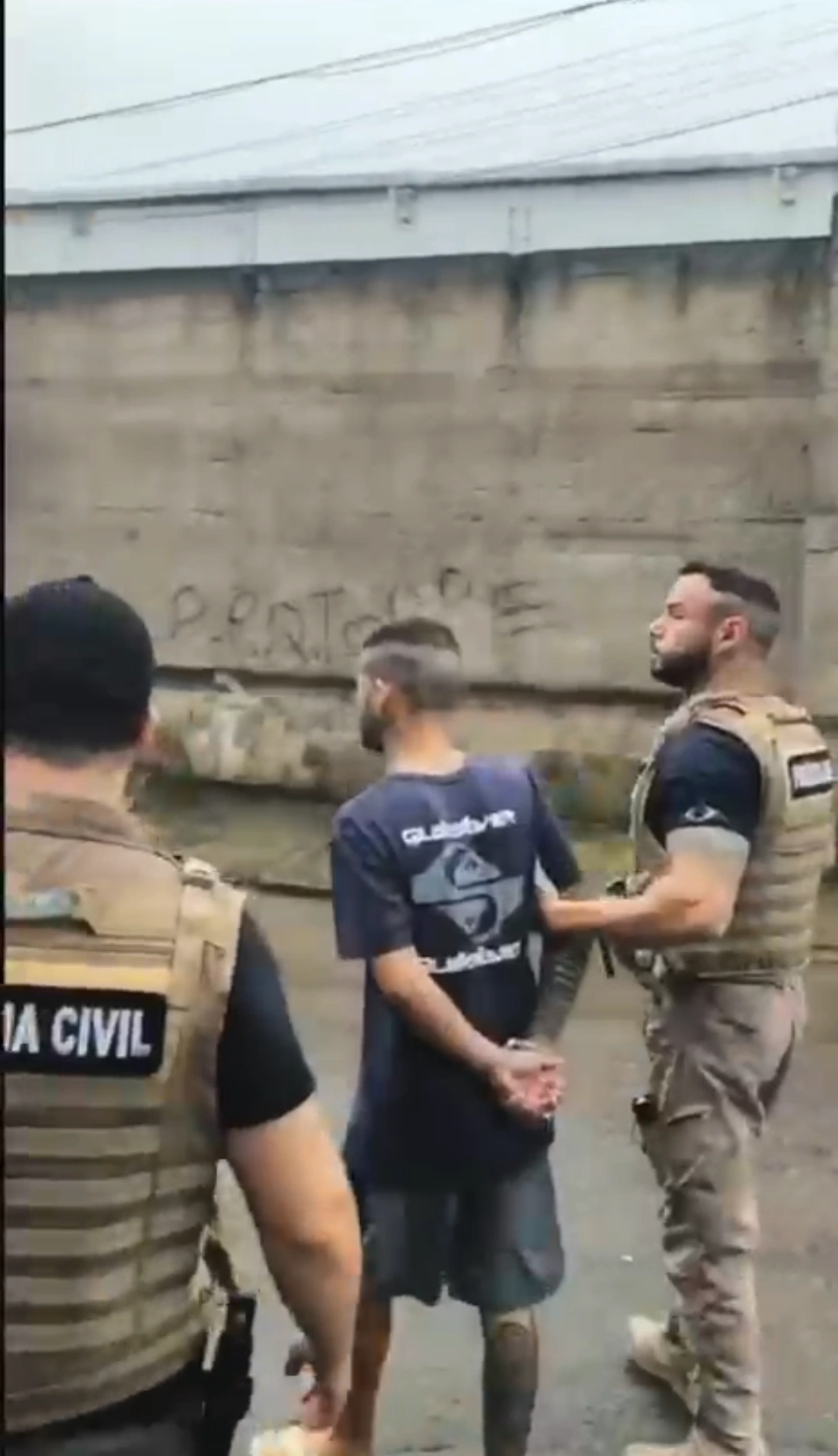 PC prende investigado por homicídio em baile funk; outros dois são procurados
